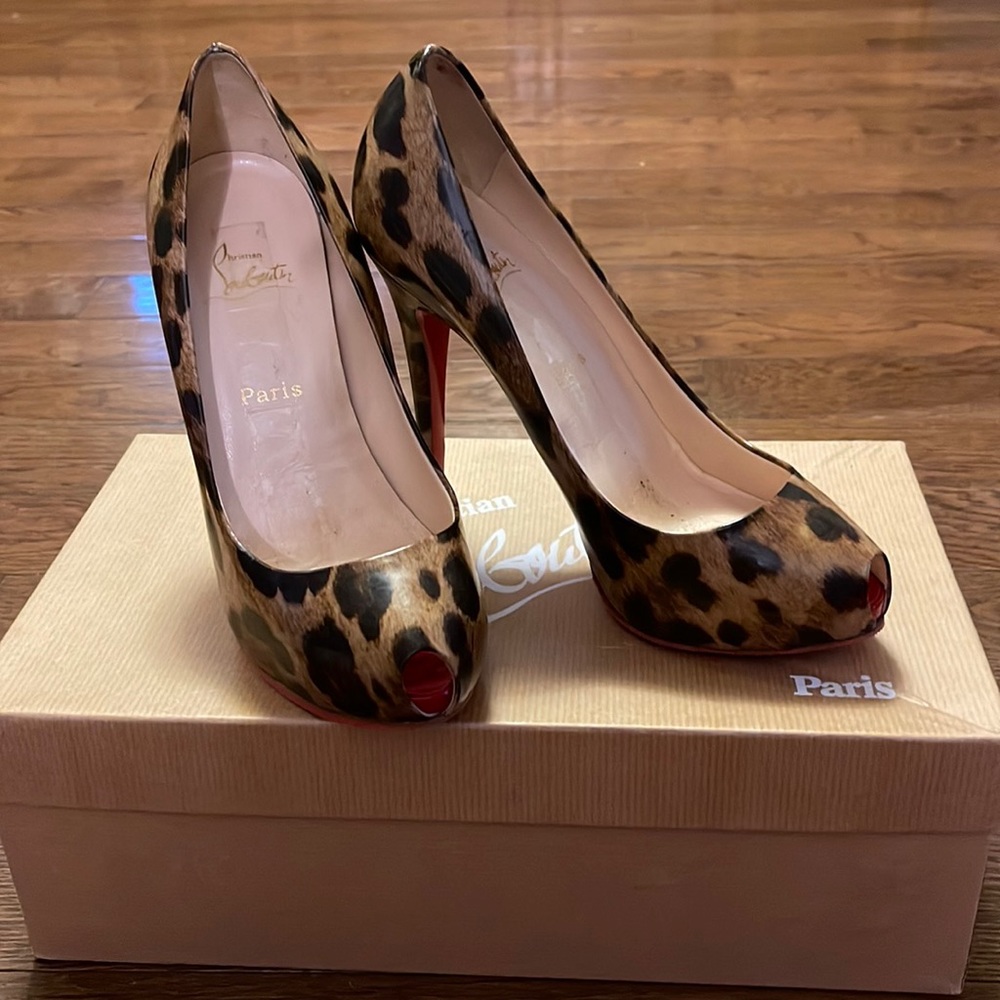 Christian Louboutin Open Clic. Size 38. Authentic.